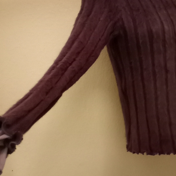 VTG- Poleci Purple Faux Fur Turtleneck Sweater⦠- Picture 5 of 11